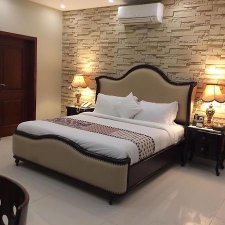 Orchards Cottage Hotel Karachi Esterno foto