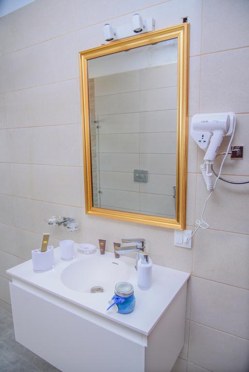 Orchards Cottage Hotel Karachi Esterno foto