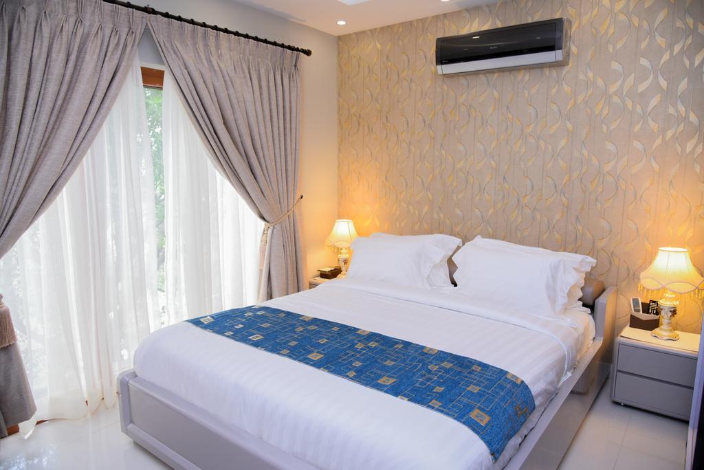 Orchards Cottage Hotel Karachi Esterno foto