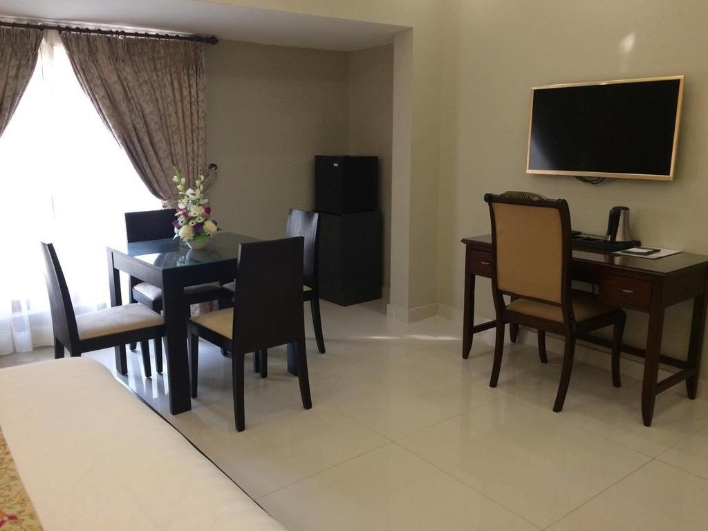 Orchards Cottage Hotel Karachi Esterno foto