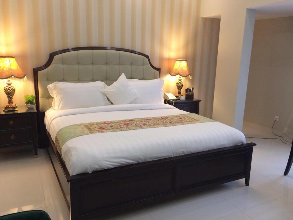 Orchards Cottage Hotel Karachi Esterno foto